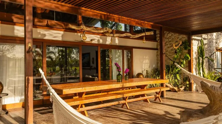 What Materials Are Best For Outdoor Lounge Chairs